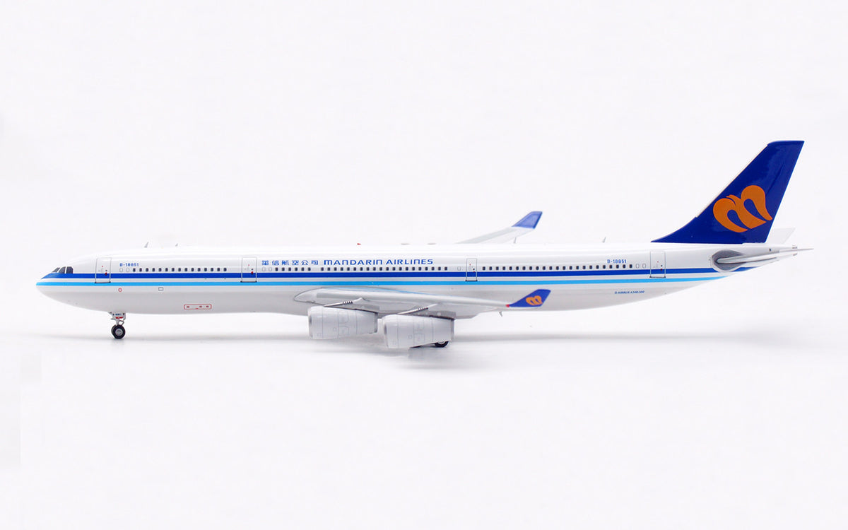 1/400 Mandarin Airlines A340-300 B-18851 AV4322 - image 12