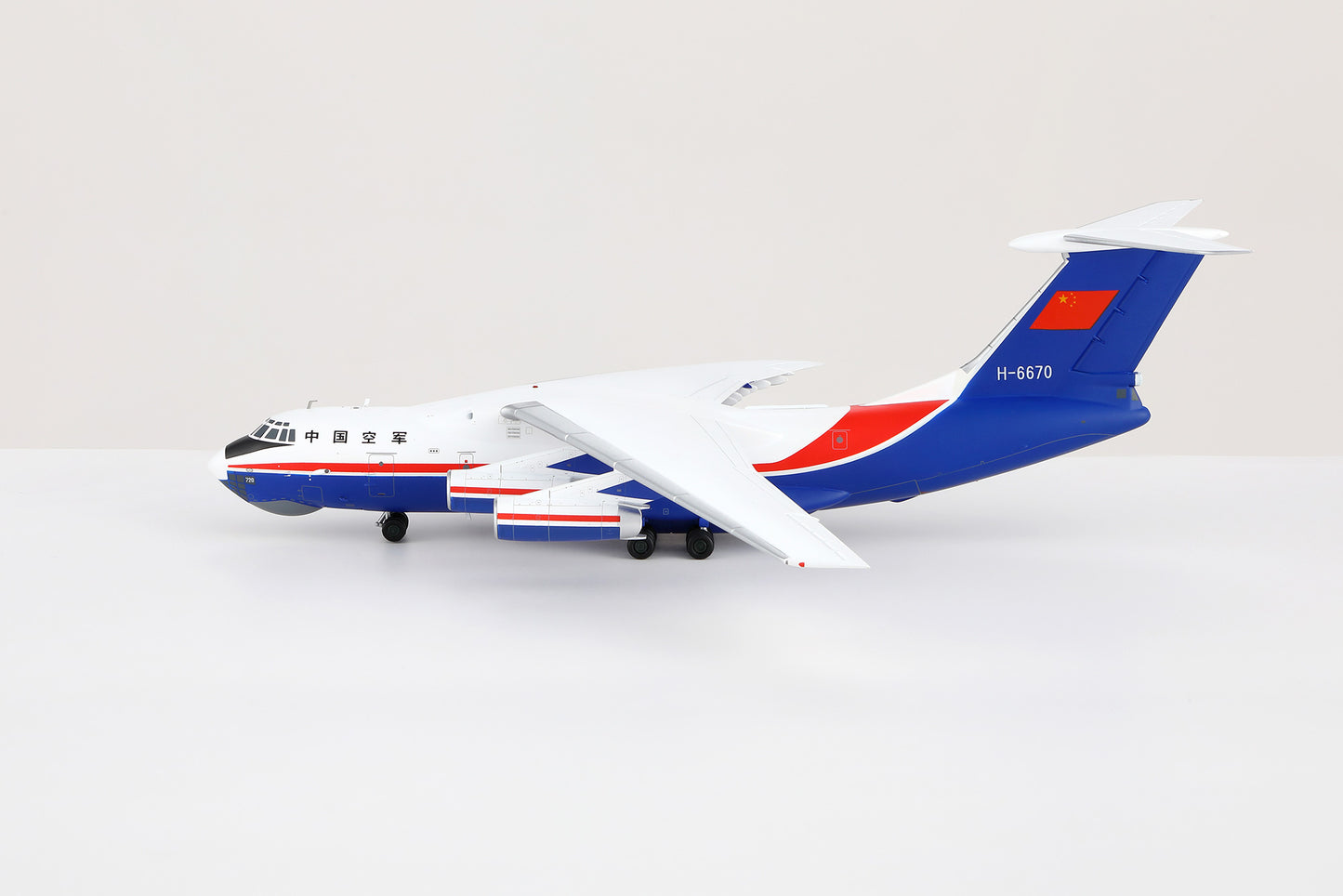 PLAAF Ilyushin IL76 H-6670