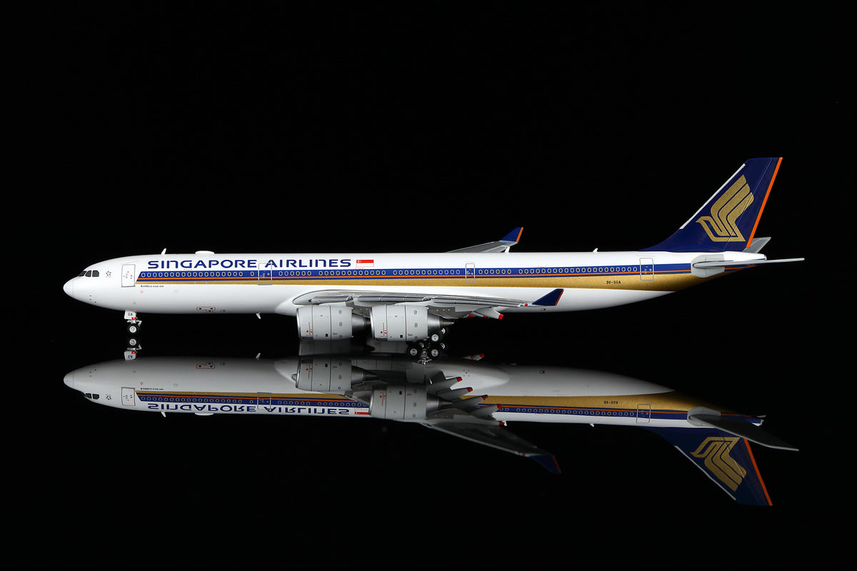 Singapore Airlines Airbus A340-5009V-SGA A530101F Flaps Down