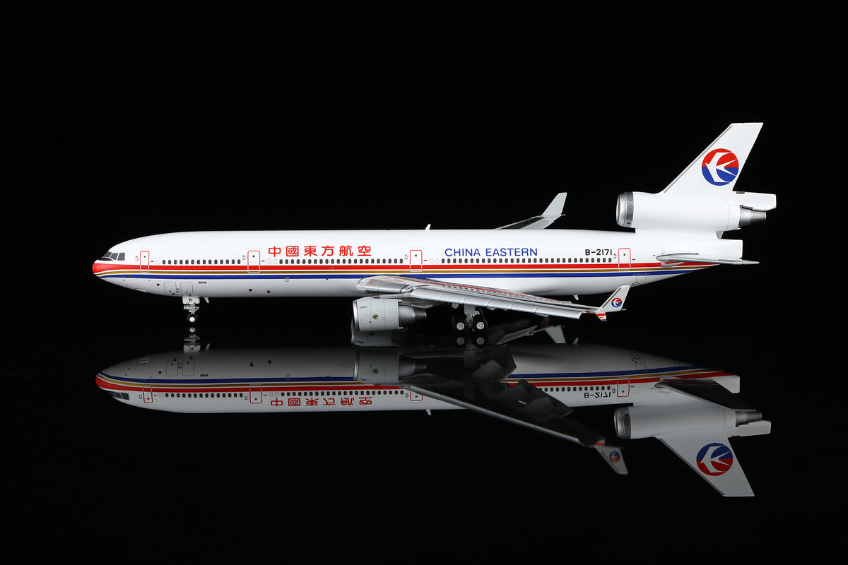 China Eastern Airlines McDonnell Douglas MD-11F B-2171 M101101F Flaps Down