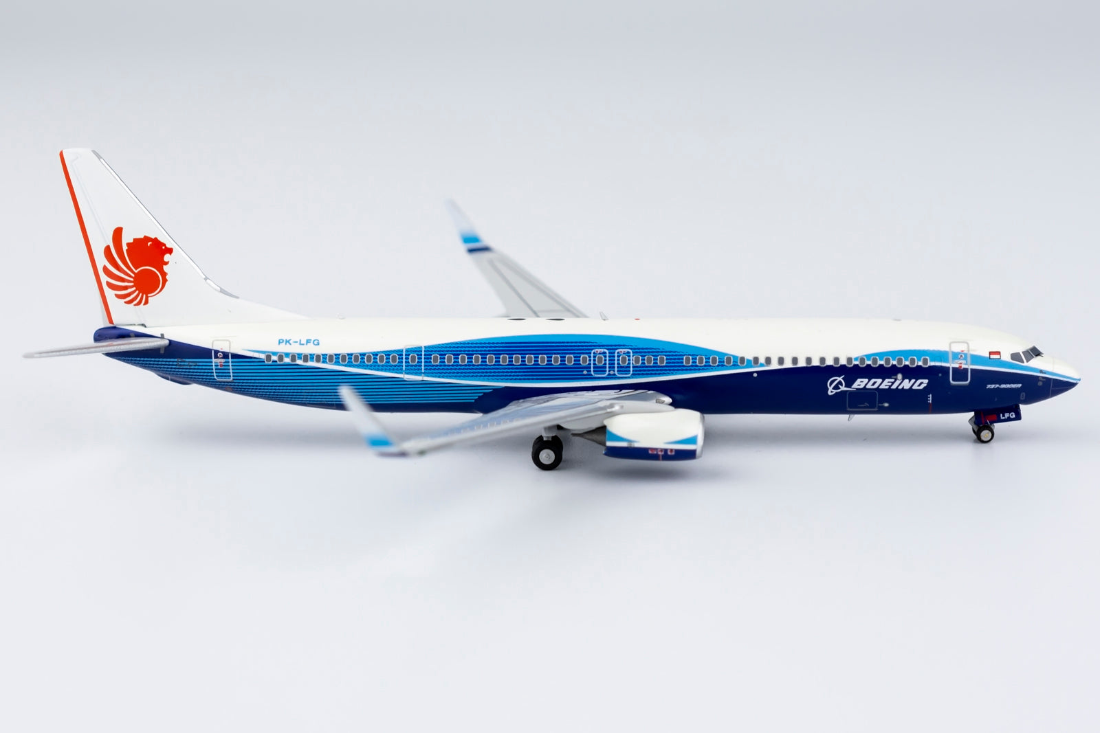 1/400 Lion Air Boeing 737-900ER PK-LFG NG79011 - cover