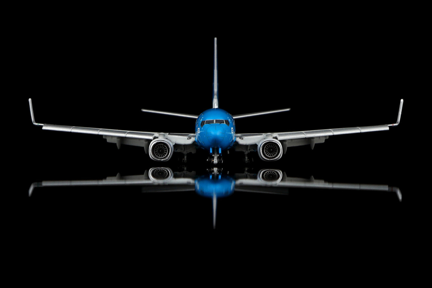 Xiamen Airlines Boeing 737-800 B-5656 Flap-down