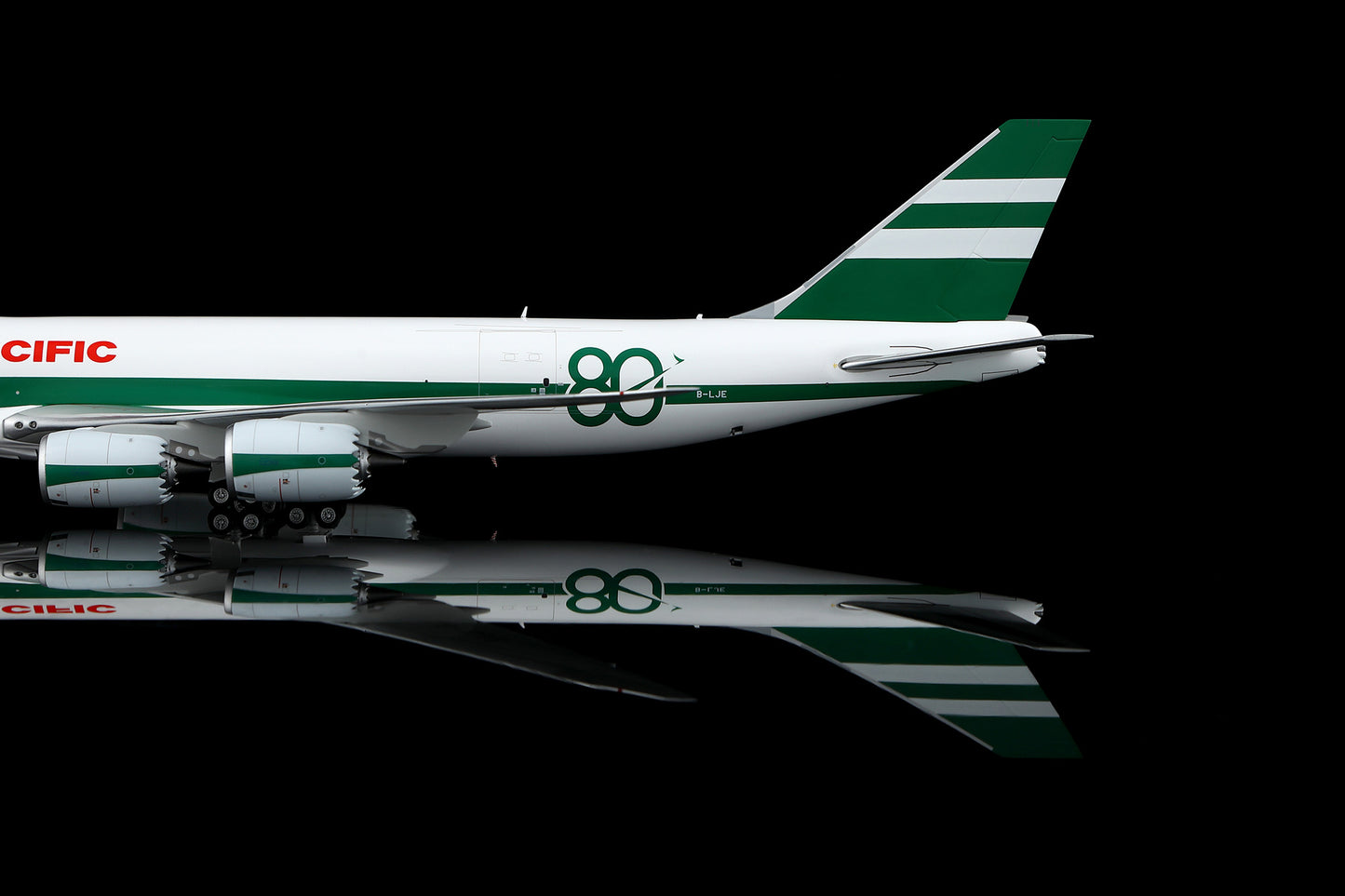 Cathay Pacific B747-8F "80th Anniversary Retro" B-LJE