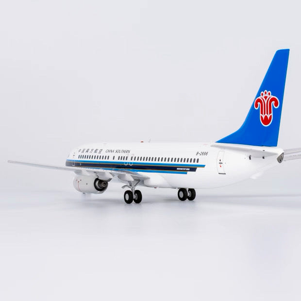 1/200 China Southern Airlines Boeing 737-800 B-2696 NG24051