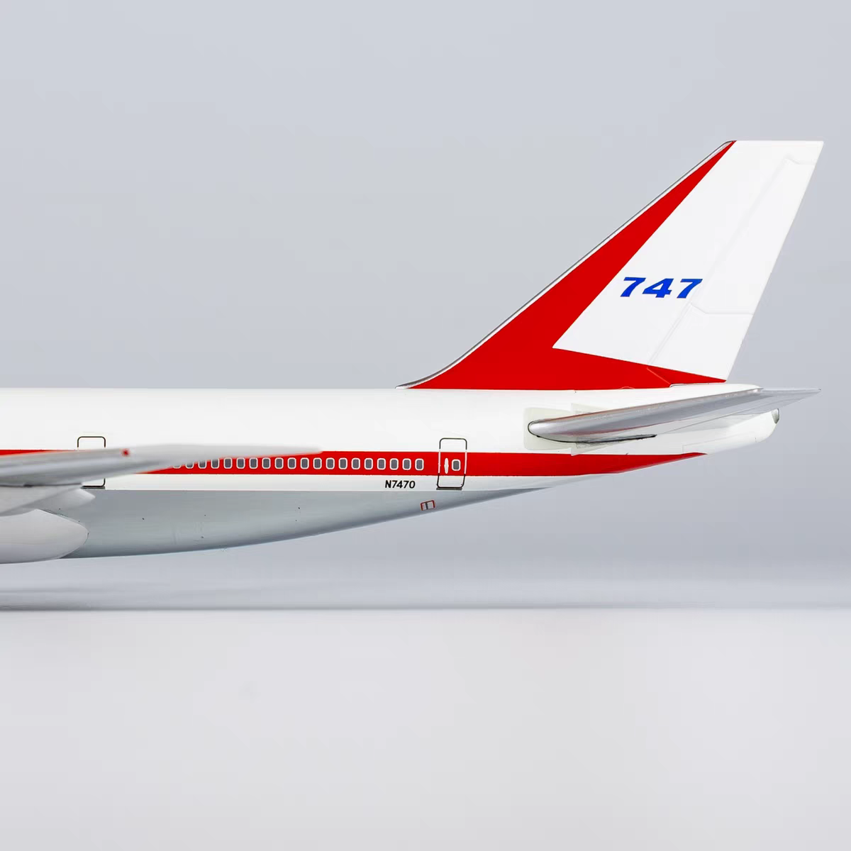 1/400 Boeing 747-100 N7470 NGBOE001