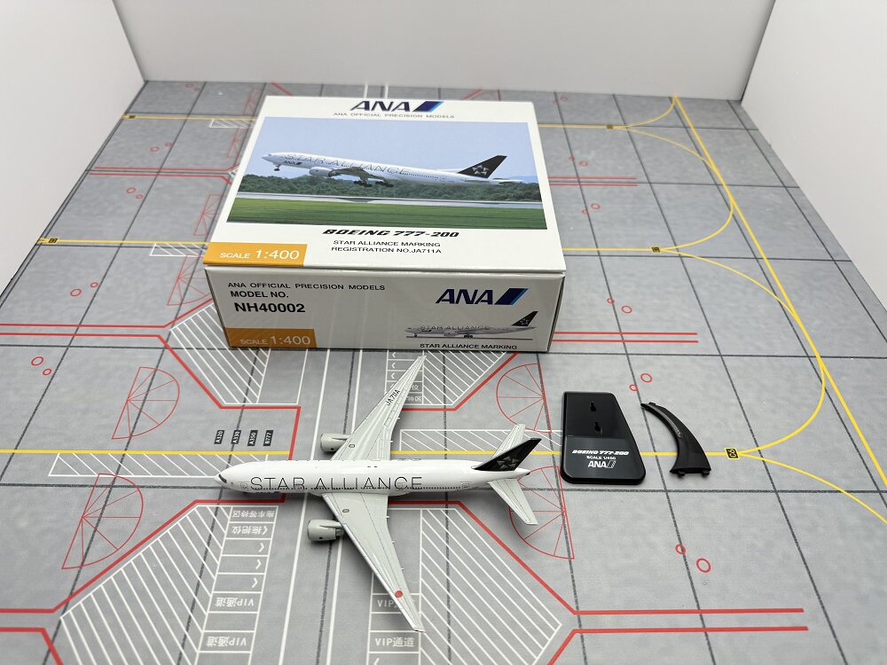1/400 All Nippon Airways B777-200 JA711A - cover