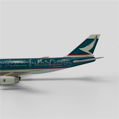 1/400 Cathay Pacific B747-200 B-HIB - image 2