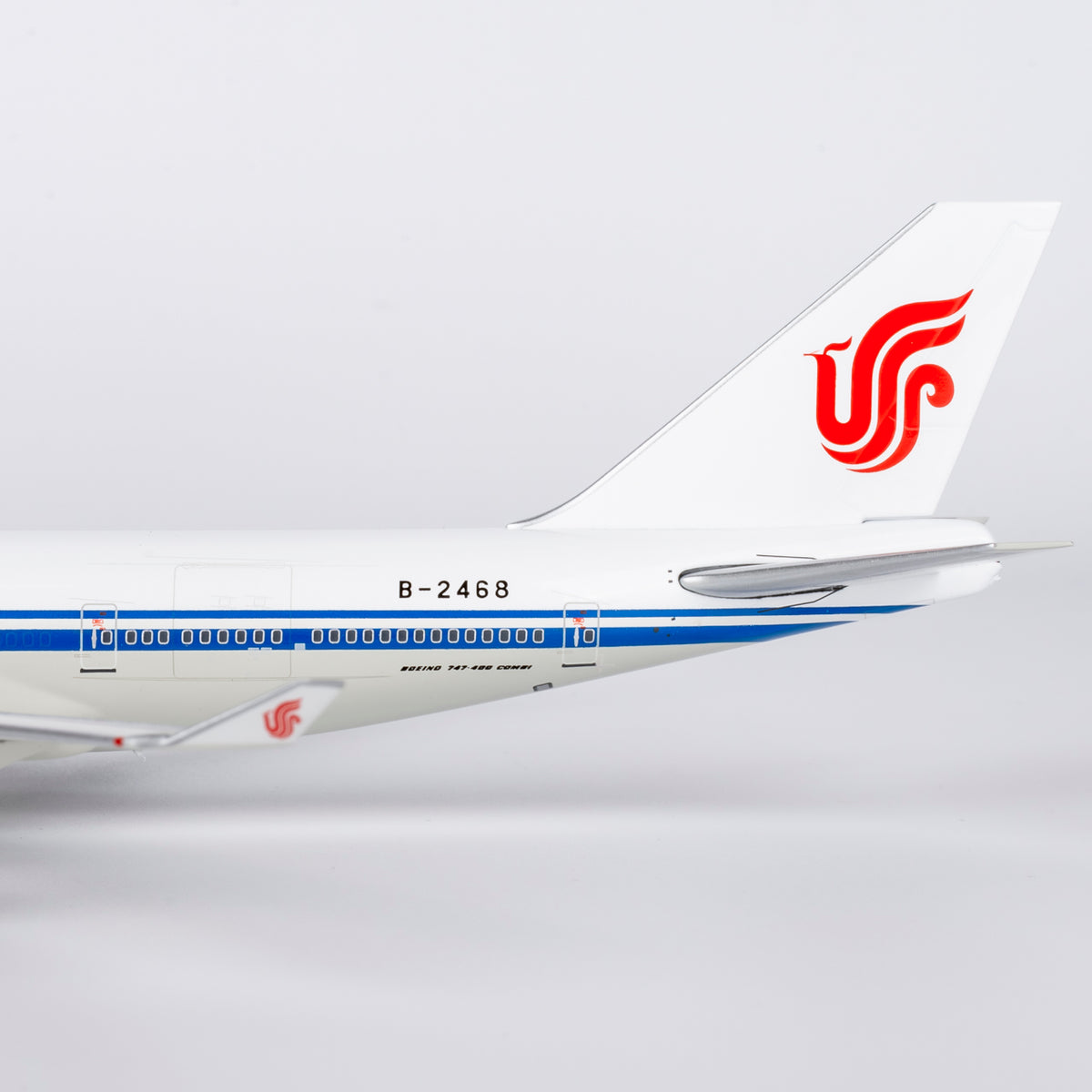 1/400 Air China Boeing 747-400M B-2468 NG04007