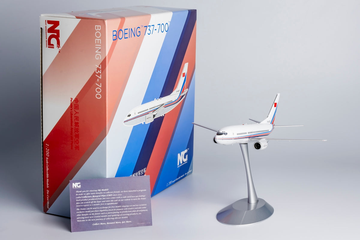 1/200 PLA Air Force Boeing 737-700 B-4025 NG05001