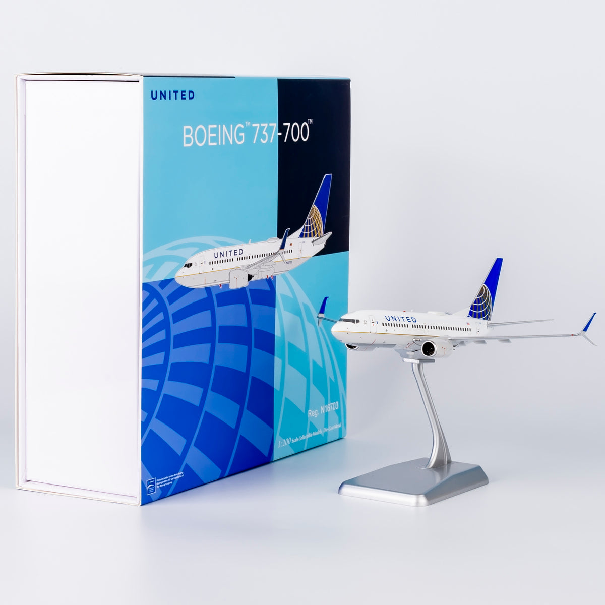 1/200 United Airlines Boeing 737-700 N16703 NG05011 - cover