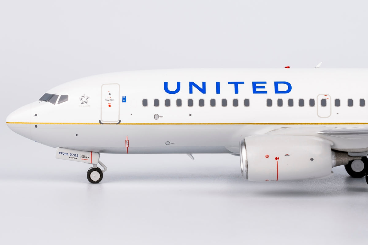 1/200 United Airlines Boeing 737-700 N16703 NG05011