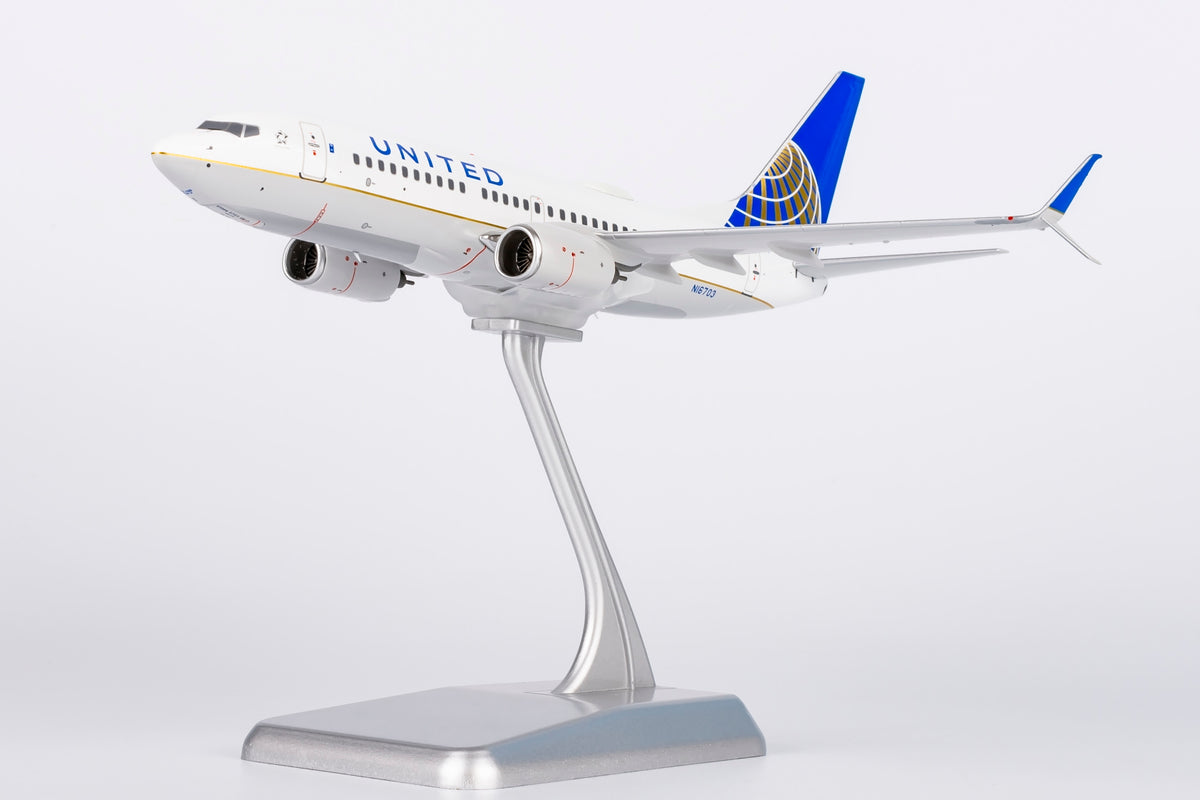 1/200 United Airlines Boeing 737-700 N16703 NG05011