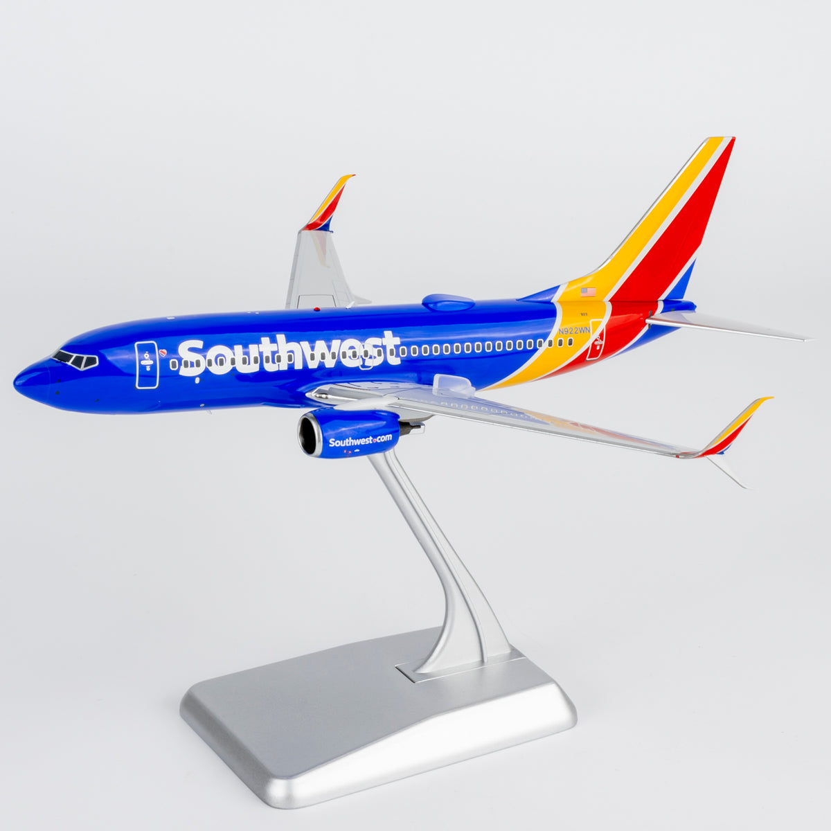 1/200 Southwest Airlines Boeing 737-700 N922WN NG05022