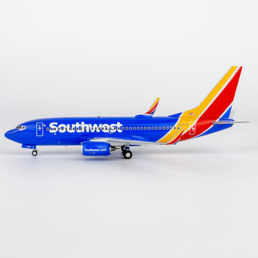 1/200 Southwest Airlines Boeing 737-700 N7835A NG05023