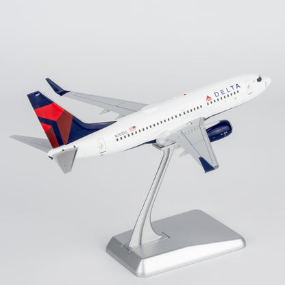 1/200 Delta Air Lines Boeing 737-700 N301DQ NG05028