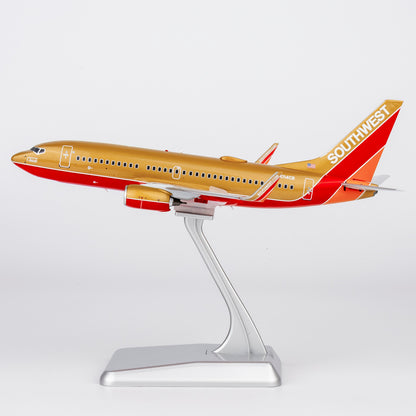 1/200 Southwest Airlines Boeing 737-700 N714CB "Desert Gold retro livery" NG05030