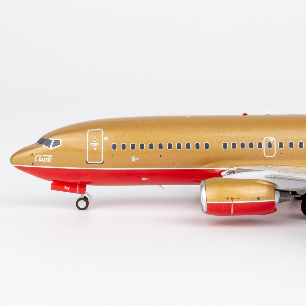 1/200 Southwest Airlines Boeing 737-700 N714CB "Desert Gold retro livery" NG05030