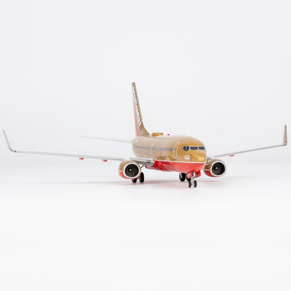 1/200 Southwest Airlines Boeing 737-700 N714CB "Desert Gold retro livery" NG05030