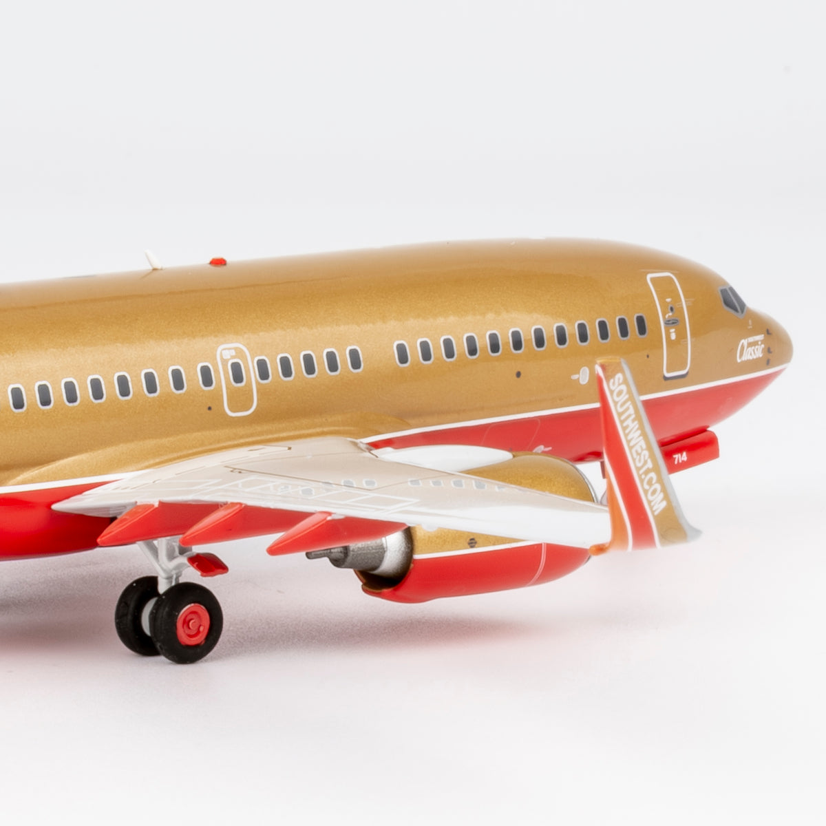 1/200 Southwest Airlines Boeing 737-700 N714CB "Desert Gold retro livery" NG05030