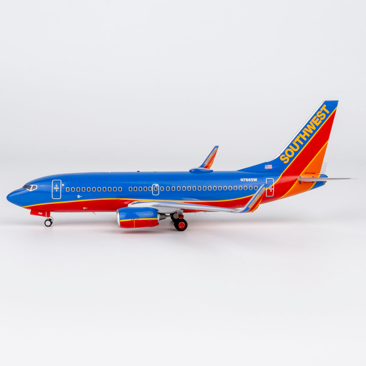 1/200 Southwest Airlines Boeing 737-700 N786SW "Canyon Blue livery" NG05032