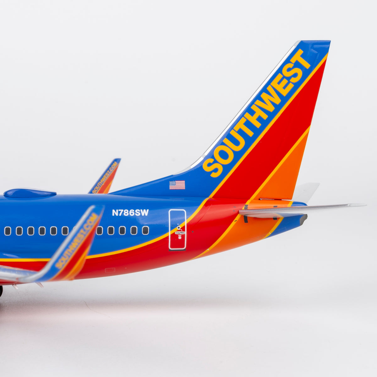1/200 Southwest Airlines Boeing 737-700 N786SW "Canyon Blue livery" NG05032
