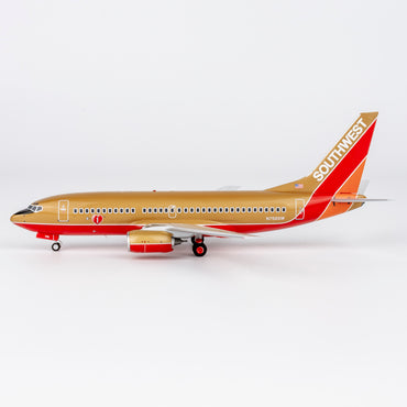 1/200 Southwest Airlines Boeing 737-700 N758SW "Mustard rocket livery" NG05033