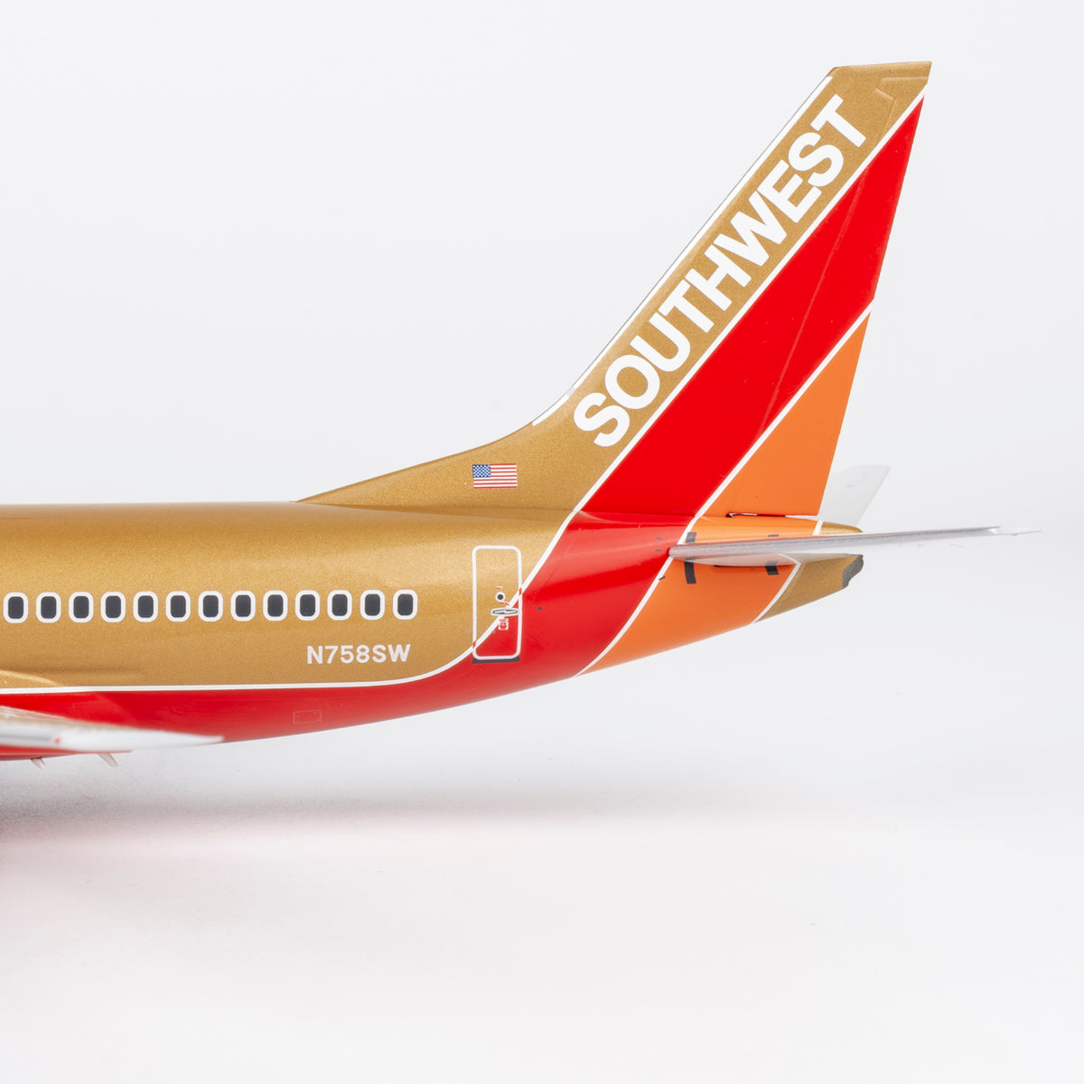 1/200 Southwest Airlines Boeing 737-700 N758SW "Mustard rocket livery" NG05033