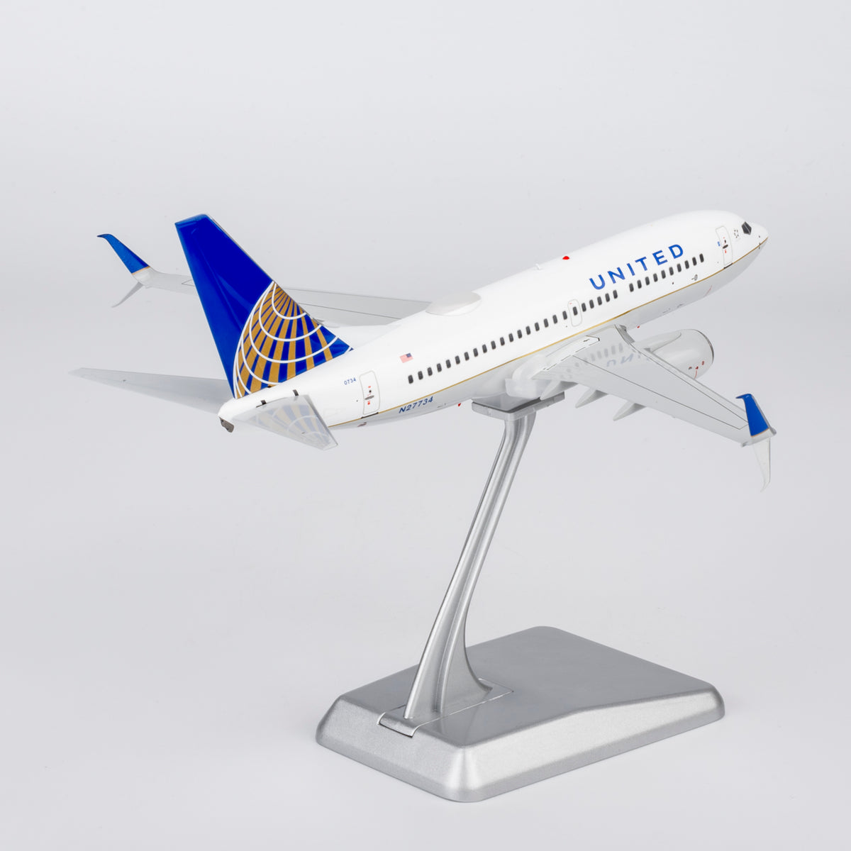 1/200 United Airlines Boeing 737-700 N27734 "CO-UA merged livery" NG05035