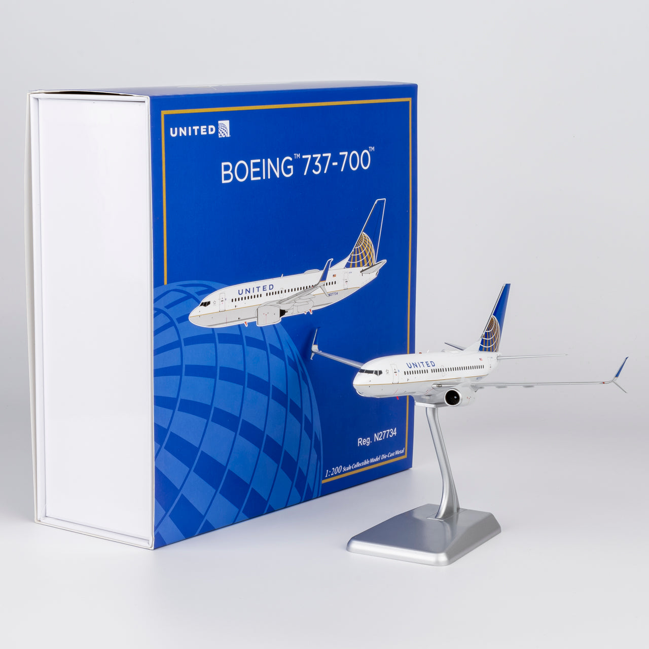 1/200 United Airlines Boeing 737-700 N27734 "CO-UA merged livery" NG05035 - cover