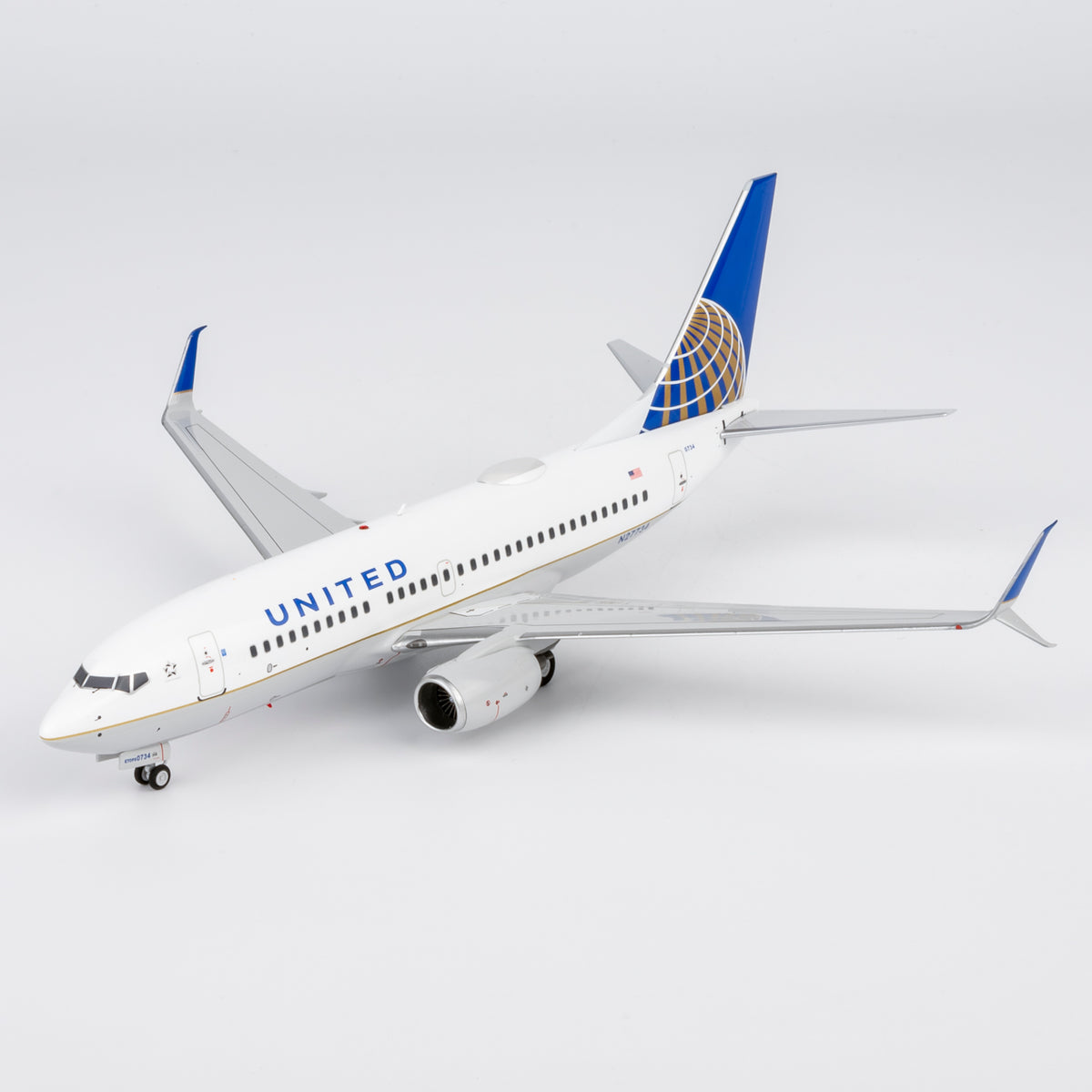 1/200 United Airlines Boeing 737-700 N27734 "CO-UA merged livery" NG05035
