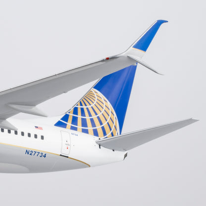 1/200 United Airlines Boeing 737-700 N27734 "CO-UA merged livery" NG05035