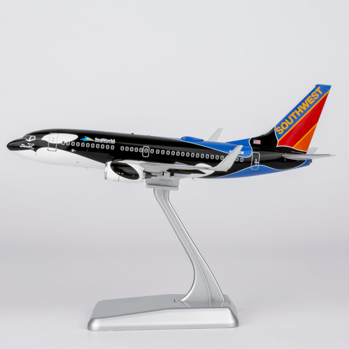 1/200 Southwest Boeing 737-700 N713SW NG05038