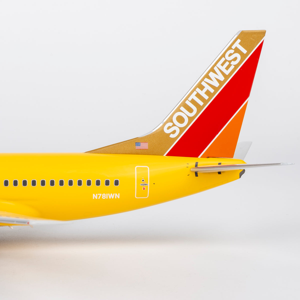 1/200 Southwest Airlines Boeing 737-700 N781WN "New Mexico One" NG05039