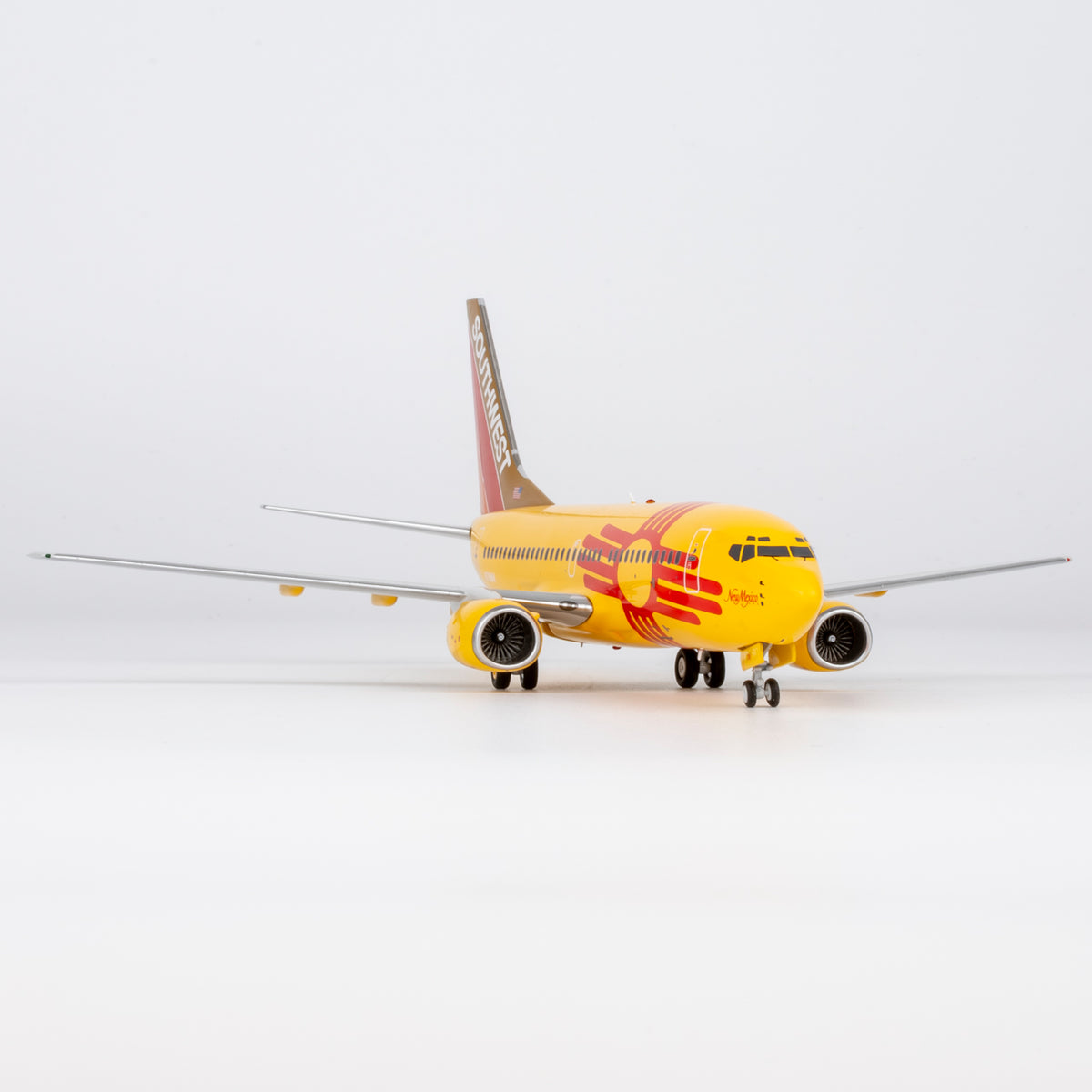1/200 Southwest Airlines Boeing 737-700 N781WN "New Mexico One" NG05039