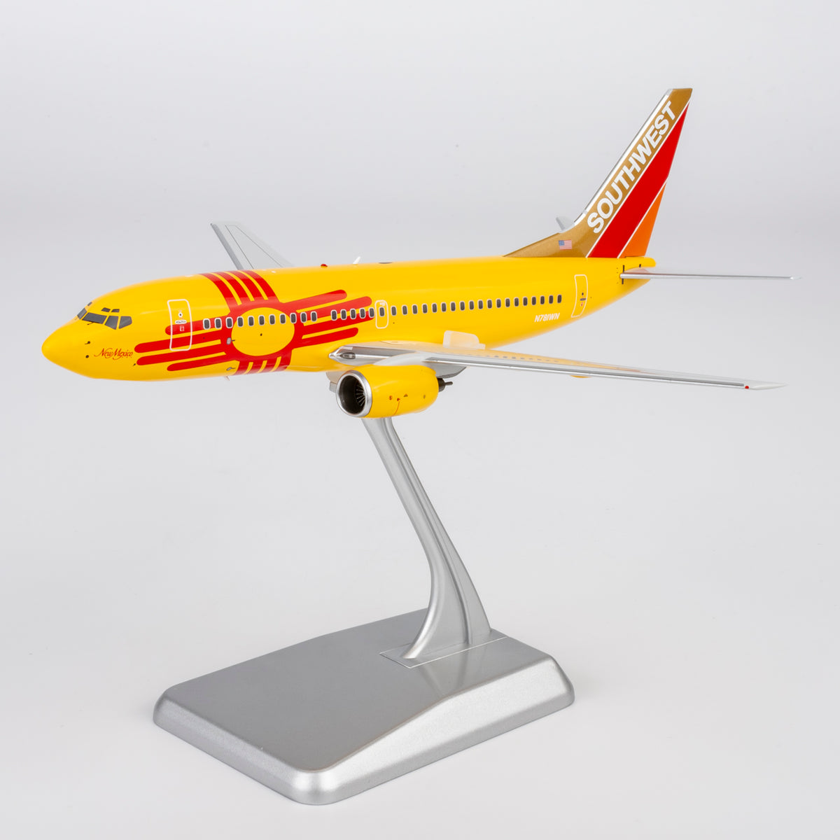 1/200 Southwest Airlines Boeing 737-700 N781WN "New Mexico One" NG05039