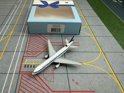 1/500 Mandarin Airlines MD-11 B-18172 - image 2