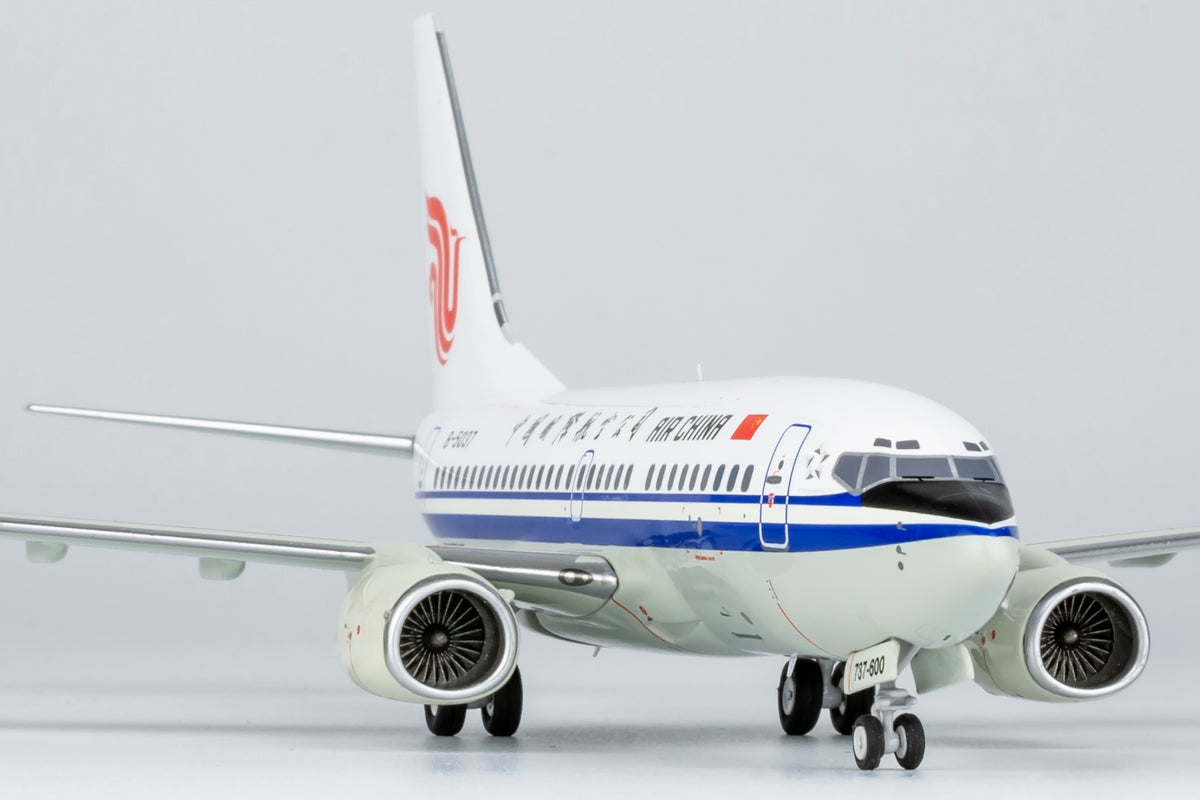 1/200 Air China Boeing 737-600 B-5037 NG06003