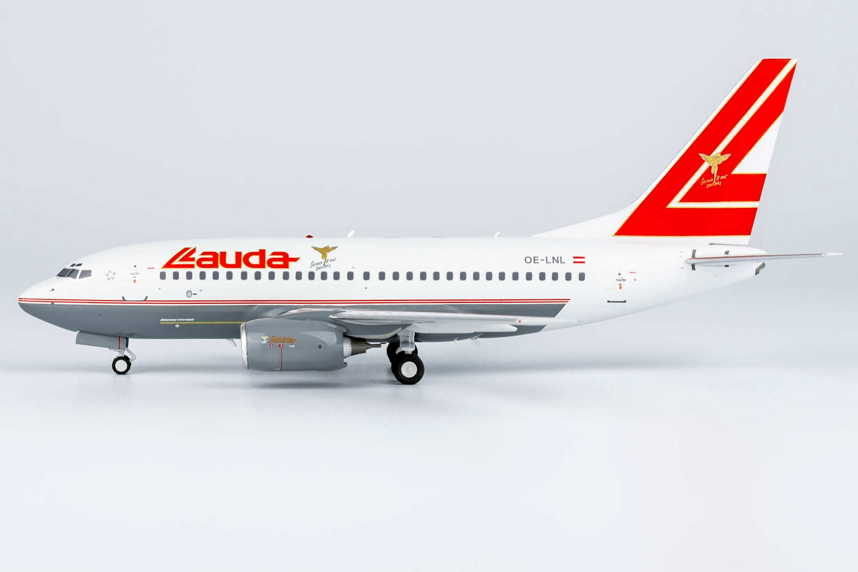 Lauda Air Boeing 737-600 OE-LNL