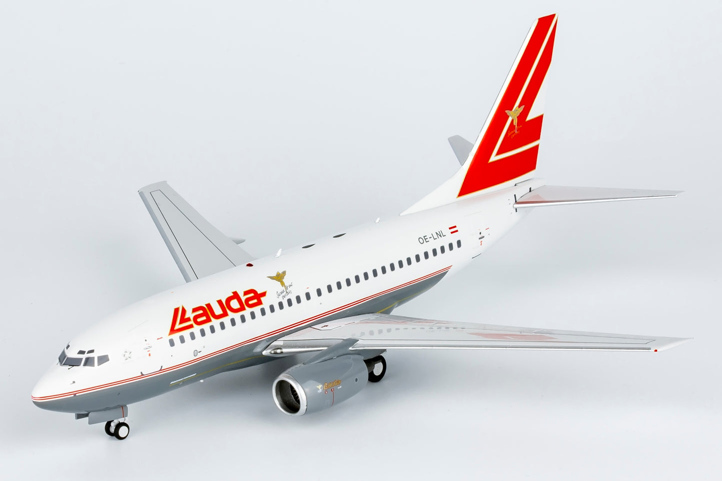 Lauda Air Boeing 737-600 OE-LNL