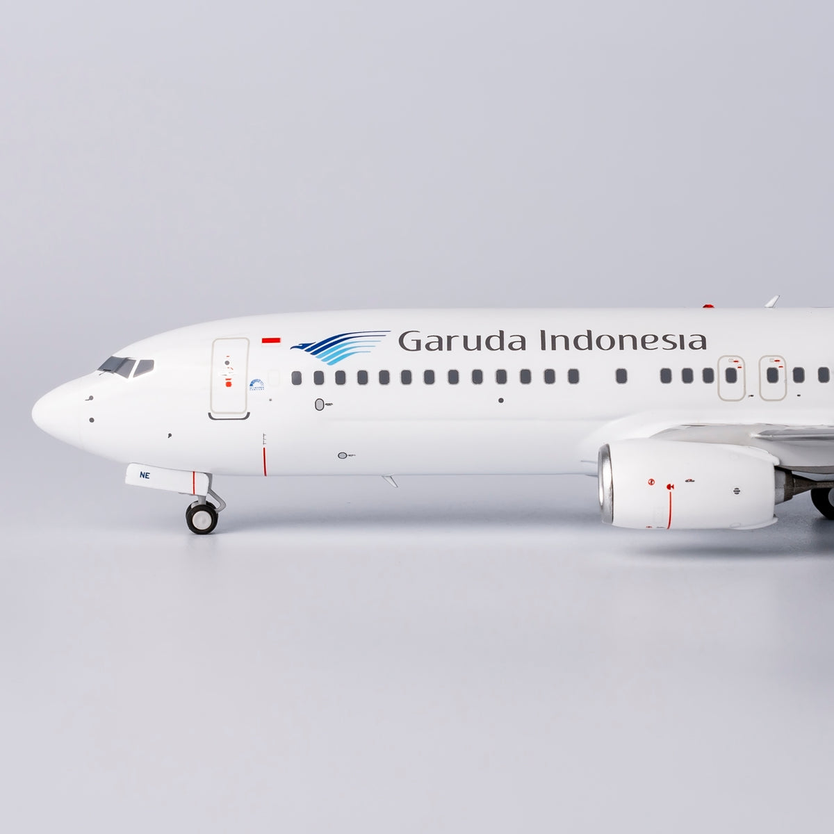 1/200 Garuda Indonesia Boeing 737-800 PK-GNE "with PPA sticker + round stand" NG08023