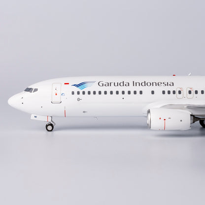 1/200 Garuda Indonesia Boeing 737-800 PK-GNE "with PPA sticker + round stand" NG08023