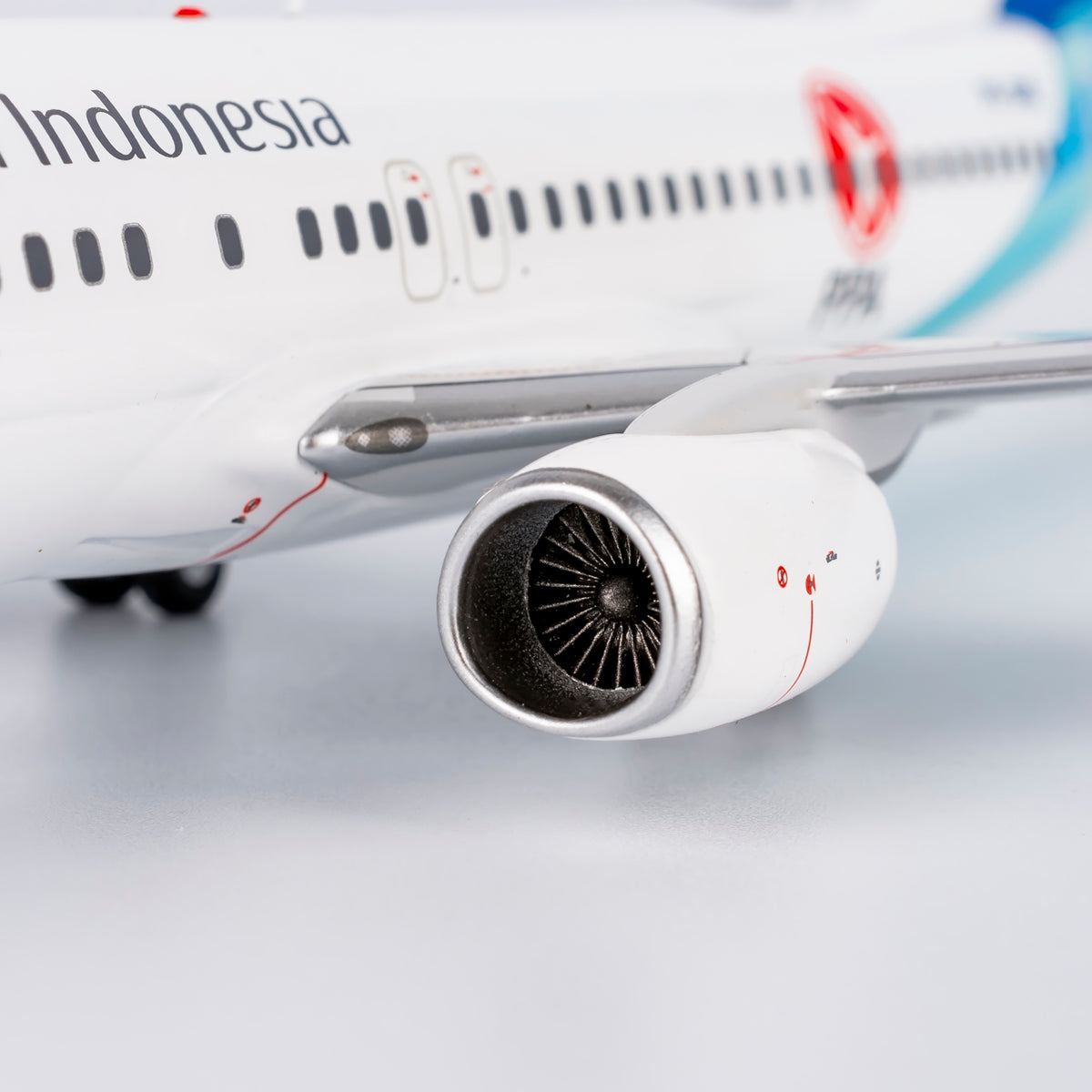 1/200 Garuda Indonesia Boeing 737-800 PK-GNE "with PPA sticker + round stand" NG08023