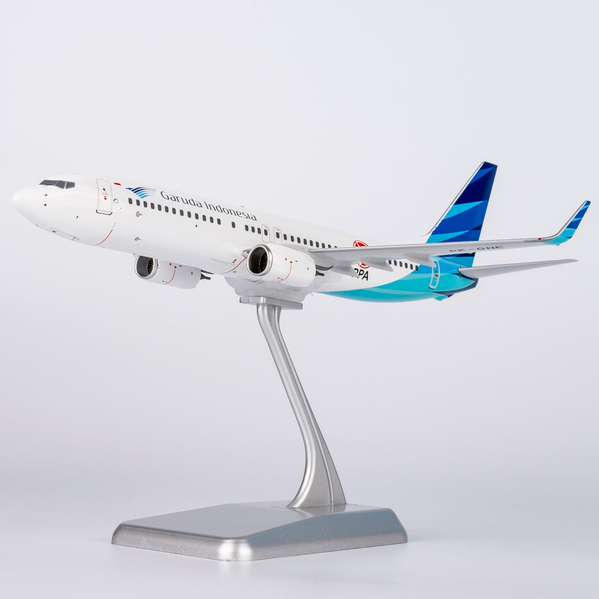 1/200 Garuda Indonesia Boeing 737-800 PK-GNE "with PPA sticker + round stand" NG08023
