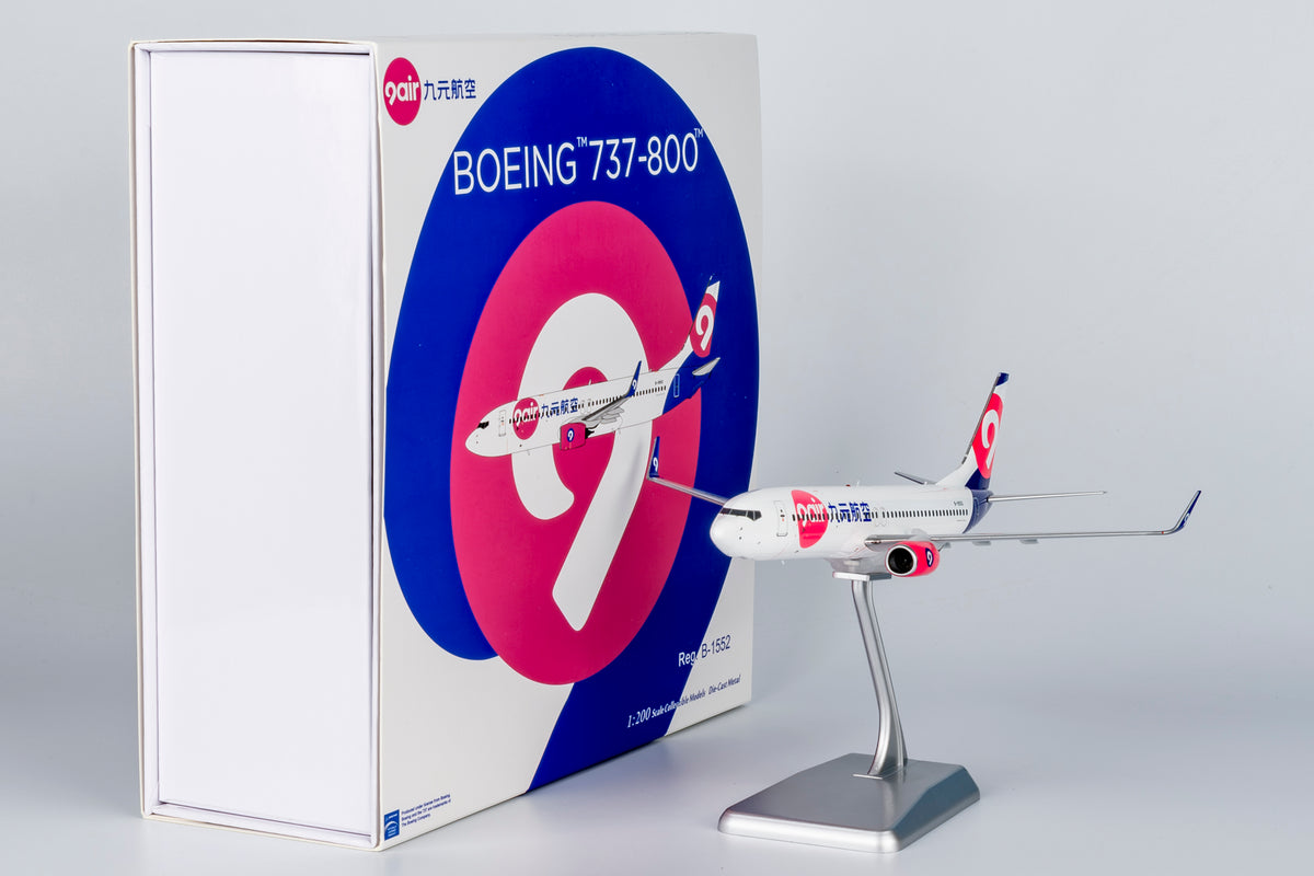 1/200 9 Air Boeing 737-800 B-1552 NG08033 - cover