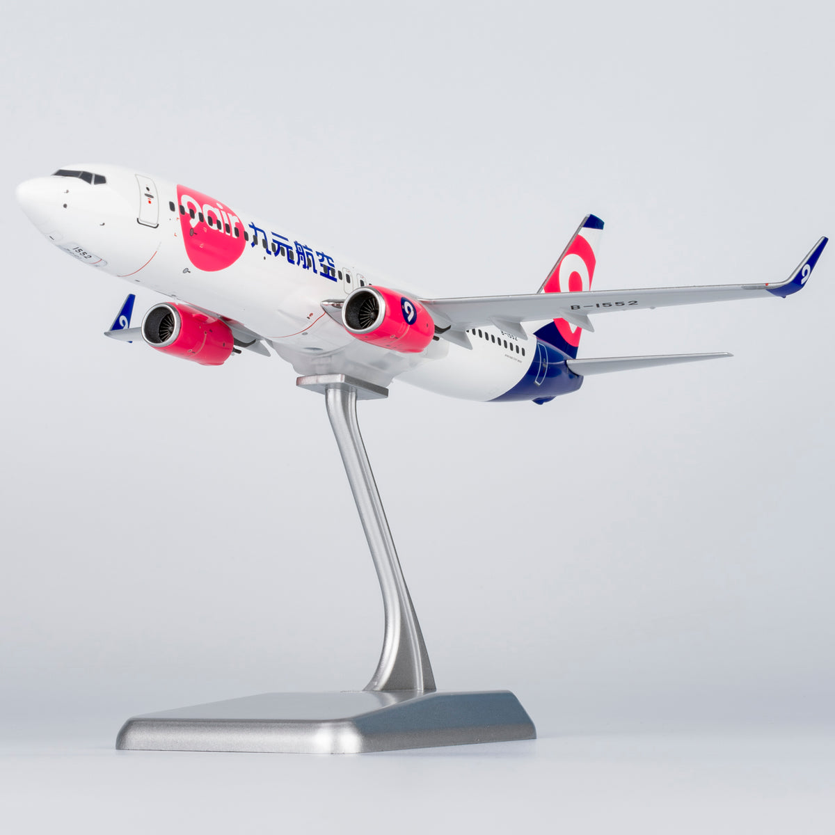1/200 9 Air Boeing 737-800 B-1552 NG08033