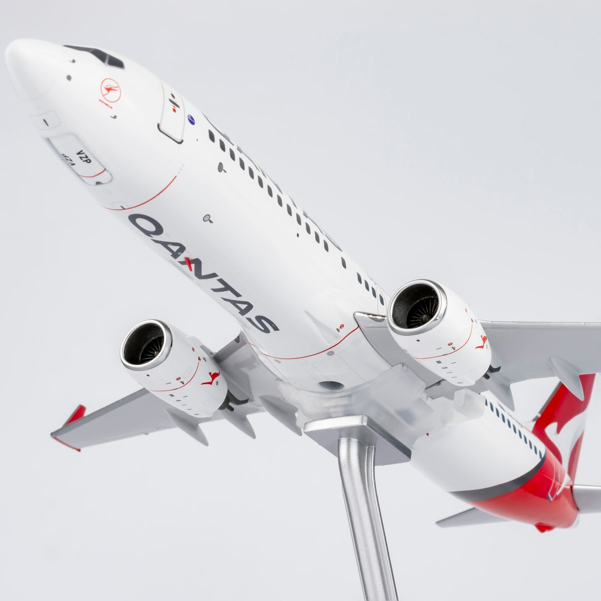 1/200 Qantas Boeing 737-800 VH-VZP NG08035