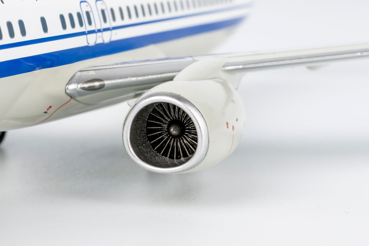 1/200 Air China Boeing 737-800 B-2642 NG08045