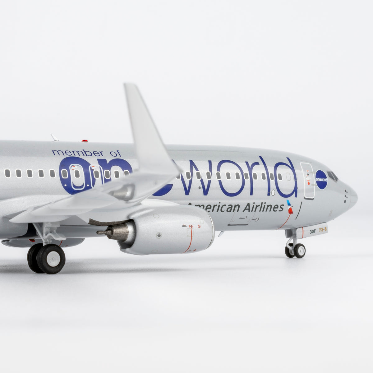 1/200 American Airlines Boeing 737-800 N973AN "oneworld" NG08050