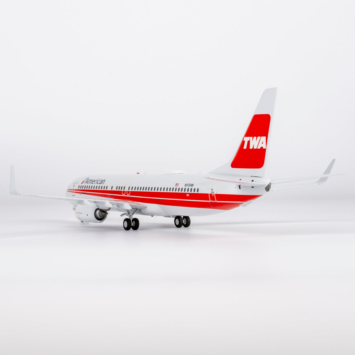1/200 American Airlines Boeing 737-800 N915NN "/ TWA retro" NG08053