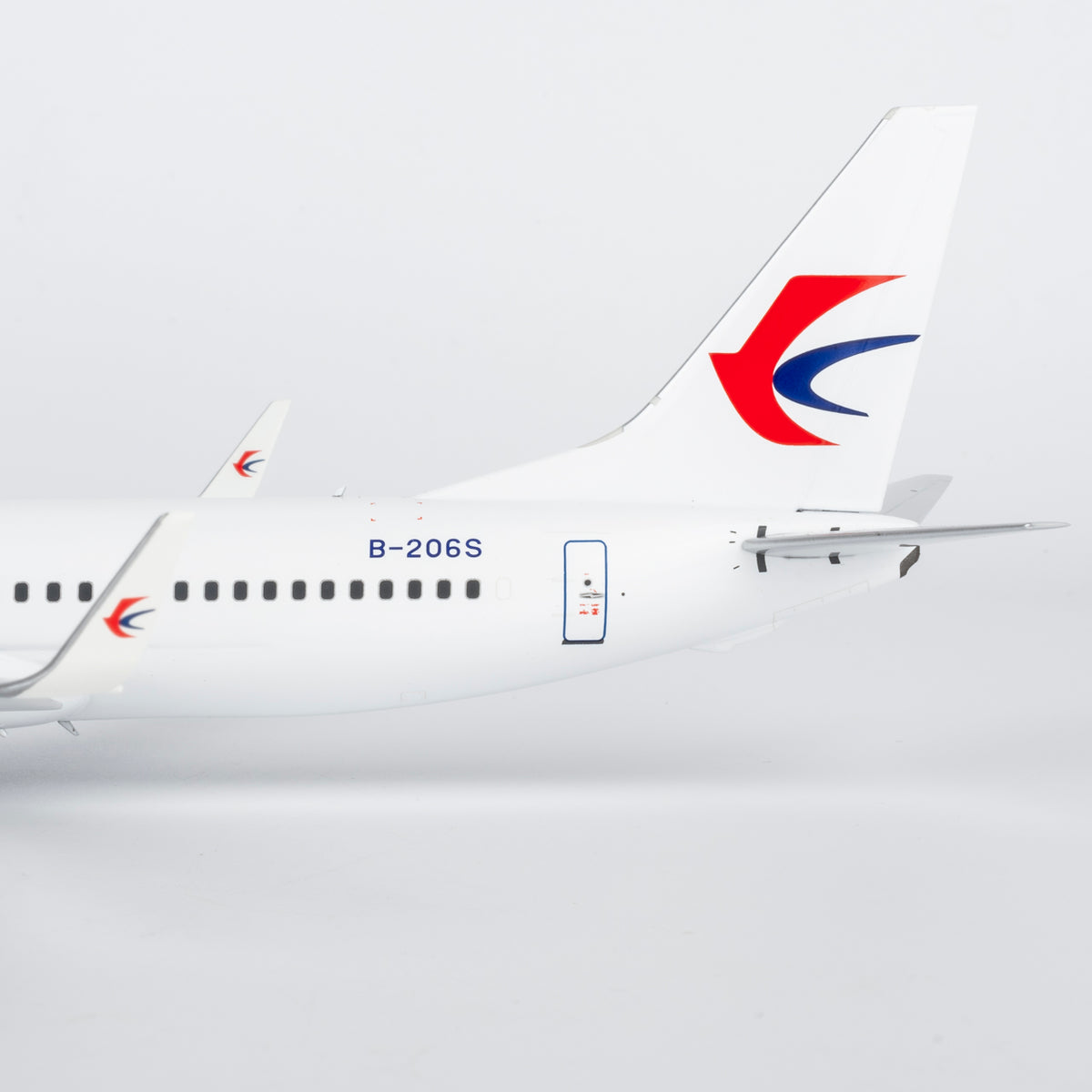 1/200 China Eastern Airlines Boeing 737-800 B-206S NG08055